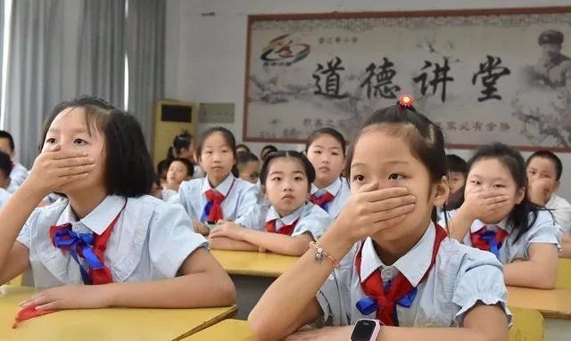 除六地外，全國24省公布開學(xué)時間，11省表示學(xué)校會利用周末和暑假補(bǔ)課