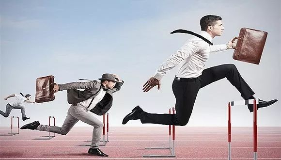 培訓(xùn)機(jī)構(gòu)輔導(dǎo)教師緣何頻頻跳槽？自立門戶成出路 